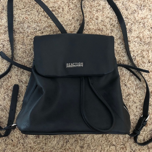 Reaction Kenneth Cole Backpack - Picture 1 of 1